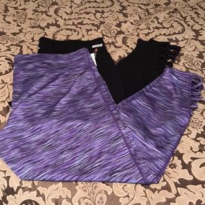 Two pairs of leggings 7/8 length